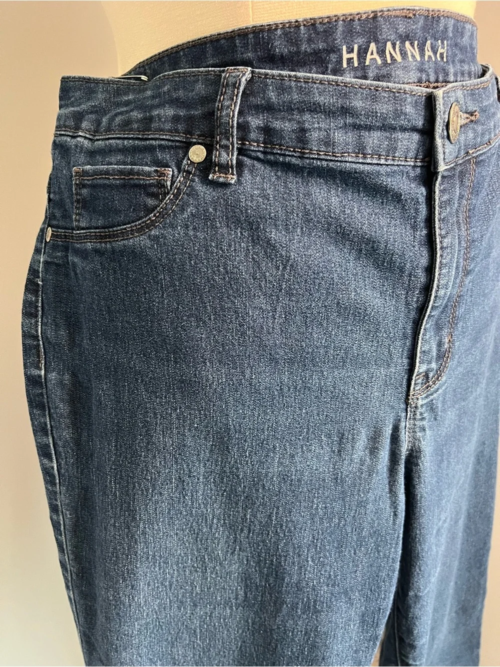 Hannah Size 12 Slim Straight Leg Dark Wash Blue Denim Jeans H127